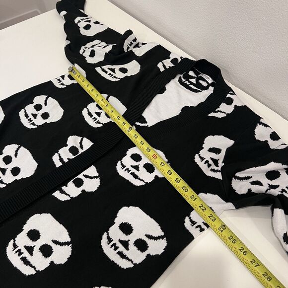Hotouch Women's Knitted Black and White Skull Open Cardigan Halloween size XL - Picture 7 of 8